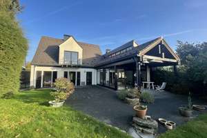 Familienidyll mit sonnigem Garten und Fernblick in Gräfrath – Die vollständige Adresse der Immobilie erhältst du vom Anbieter., 42653 Gräfrath, Solingen – Vorschaubild 10