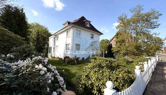 Bild von VOR DEN TOREN HAMBURGS: Exklusive Villa mit Charme und Wohnkomfort auf höchstem Niveau