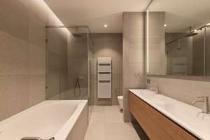 Tower life - Mainblick - 3-Zimmer-Wohnung im FOUR Frankfurt – Die vollständige Adresse der Immobilie erhältst du vom Anbieter., 60311 Innenstadt, Frankfurt am Main – Vorschaubild 9