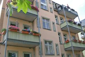 NEU - Familienfreundliche 4-Zimmer-Wohnung in denkmalgeschütztem Mehrfamilienhaus – Hainsberger Straße 1, 1159 Löbtau-Süd, Dresden – Vorschaubild 2