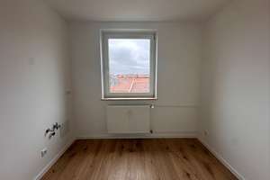 Helle 2-Zimmer-Wohnung mit Balkon in Nürnberg – Friesenstraße 54, 90441 Hohe Marter, Nürnberg – Vorschaubild 4