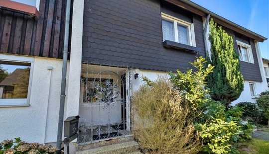 Bild von Großzügiges Reihenhaus mit Garten und Garage in Seenähe