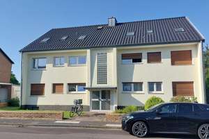 Frisch sanierte Dachgeschosswohnung mit Garage, PV-Strom & Klimaanlage - max. 6 Monate – Im Spürkergarten 6, 50374 Erftstadt – Vorschaubild 1