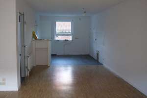 HANNOVER- BEMERODE,   gemütliches Klinker Haus im Holland  Stil,  4 Zi,  Garten, Stellplatz von pr.  – Die vollständige Adresse der Immobilie erhältst du vom Anbieter., 30539 Bemerode, Hannover – Vorschaubild 4