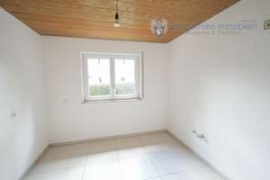 Hochwertig modernisierter Bungalow mit großem Grundstück, Doppelgarage & Ausbaureserve – Die vollständige Adresse der Immobilie erhältst du vom Anbieter., 90427 Großgründlach, Nürnberg – Vorschaubild 8