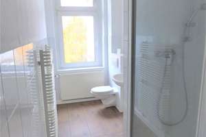 Frisch Renoviert - Schöne 3 Zi.- Whg., Bad mit Fenster, Loggia
WG´s Willkommen! – Hans-Driesch-Str. 36, 4179 Leutzsch, Leipzig – Vorschaubild 10