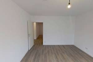 Große 2-Zimmer-Wohnung mit BALKON, EBK und BADEWANNE – Auenhauser Weg 3, 33100 Kernstadt, Paderborn – Vorschaubild 5