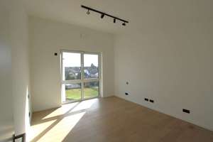 Penthouse mit großer Dachterrasse (34,6 qm) und Tiefgaragenstellplatz mit eigener E-Ladestation – 63073 Bieber, Offenbach am Main – Vorschaubild 11