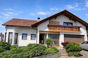Mehrgenerationenhaus! Gemütliches Einfamilienhaus + ELW in bester Wohnlage von Odenheim – Die vollständige Adresse der Immobilie erhältst du vom Anbieter., 76684 Östringen – Vorschaubild 1