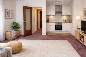 2-Zimmer- Wohnung mit 2 Balkonen und Tiefgaragenstellplatz in Oberbilk