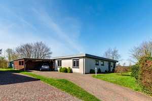 Ebenerdiges Wohnen im Grünen: Dieser Bungalow bietet Platz und viele Gestaltungsmöglichkeiten. – Nordfriesland (Kreis) – Vorschaubild 1