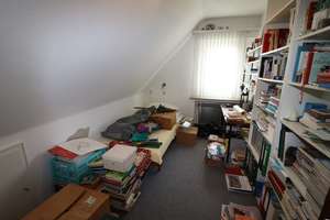 Familien willkommen! Freistehendes Einfamilienhaus in begehrter Wohnlage von Solingen-Gräfrath – Die vollständige Adresse der Immobilie erhältst du vom Anbieter., 42653 Gräfrath, Solingen – Vorschaubild 17