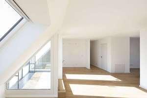 Friedenauer Wohntraum: stilvolles Dachgeschoss mit Aufdachterrasse im Erstbezug! – Bennigsenstraße 5, 12159 Friedenau, Berlin – Vorschaubild 9