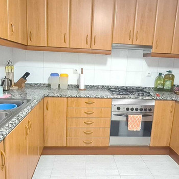 GEBÄUDE MIT 3 ETAGEN + GARAGE + TERRASSE ZU VERKAUFEN IN BLANES