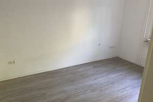 Vogelnest in schöner Lage: 1,5-Zimmer-Wohnung in Stadtlage – Neuhofstr. 28, 44795 Weitmar-Mark, Bochum – Vorschaubild 2