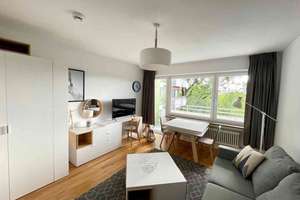 Möbliert und schick! Sanierte und voll möblierte 1-Zimmer-Wohnung mit Balkon – St.-Blasien-Str. 1a, 80809 Am Luitpoldpark, München – Vorschaubild 1