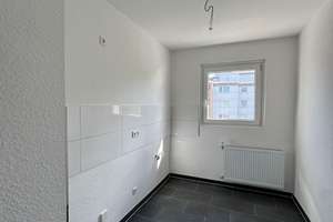 Toller Ausblick aus dem 4. OG! – Gerhart-Hauptmann-Straße 3, 47226 Rheinhausen-Mitte, Duisburg – Vorschaubild 3