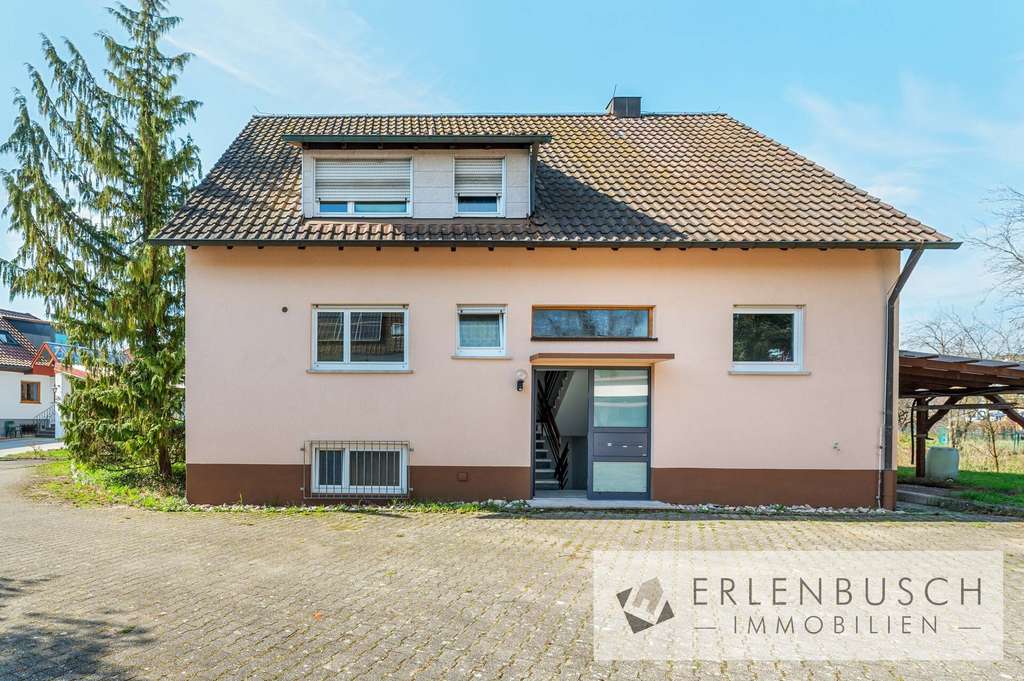 Immobilie in Rudersberg - Zweifamilienhaus mit 2 Garagen, großem Grundstück und vielseitiger Nutzung - Bild 0