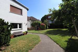 Wohnensemble aus Mehrfamilienhäusern und zwei Einfamilienhäusern mit Garage und Stellplätzen – 60435 Eckenheim, Frankfurt am Main – Vorschaubild 9