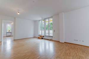 Ihre Wohlfühloase unter freiem Himmel – Große Dachterrasse mit Westausrichtung - Kauf gegen Gebot - – Die vollständige Adresse der Immobilie erhältst du vom Anbieter., 81737 Altperlach, München – Vorschaubild 9