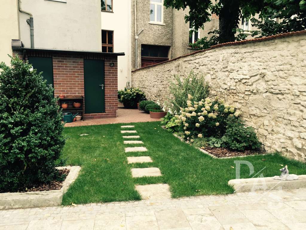 Immobilie in Bernburg - Liebevoll gepflegtes, vollvermietetes Mehrfamilienhaus mit 4 Wohneinheiten mit Schlossblick - Bild 2