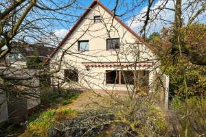 Südausrichtung in ruhiger zweiter Reihe - renovierungsbedürftiges Einfamilienhaus in Rudow