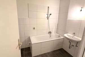Traumhaft schöne, komplett sanierte, 3 Zimmer Wohnung mit Balkon in Duisburg zu vermieten – Bahnhofstr. 67, 47138 Mittelmeiderich, Duisburg – Vorschaubild 13