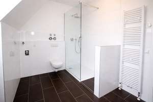 Juwel in der Innenstadt von Augsburg! Kernsanierte 2 ZKB mit Dachterrasse in absoluter Zentrumslage  – Die vollständige Adresse der Immobilie erhältst du vom Anbieter., 86152 Georgs- und Kreuzviertel, Augsburg – Vorschaubild 11