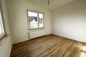 Erstbezug nach Sanierung - Neuer Boden/Küche/Bad/Fenster - Zentrale Lage in Heilbronn – Die vollständige Adresse der Immobilie erhältst du vom Anbieter., 74072 Heilbronn, Heilbronn – Vorschaubild 4