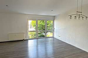 3-ZKB Maisonette-Wohnung mit Dachterrasse und Stellplatz – Am Krenzelsberg 122, 66115 Burbach, Saarbrücken – Vorschaubild 1