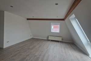 Bezaubernde Dachgeschosswohnung in ruhiger Seitenstraße – Wöhlerstraße 5, 1139 Dresden – Vorschaubild 2