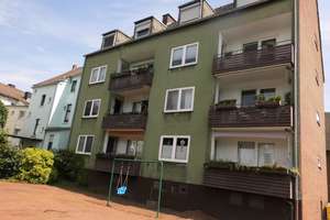 Dachgeschosswohnung mit 4,5 Zimmern in Gelsenkirchen-Resse – Die vollständige Adresse der Immobilie erhältst du vom Anbieter., 45892 Resse, Gelsenkirchen – Vorschaubild 2