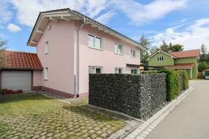 Creme de la Creme: Neuwertiges Einfamilienhaus mit 2 Einfahrten, eine Garage, PV und Solaranlage  – Die vollständige Adresse der Immobilie erhältst du vom Anbieter., 87439 Heiligkreuz/Neuhausen, Kempten (Allgäu) – Vorschaubild 23