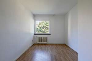 Helle 3-Zimmer-Wohnung in Berlin-Lichterfelde + Stellplatz *BEZUGSFREI* – Celsiusstraße 39, 12207 Lichterfelde, Berlin – Vorschaubild 8