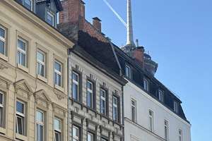 Attraktives Mehrfamilienhaus mit Gewerbeeinheit in Top-City-Lage von Köln