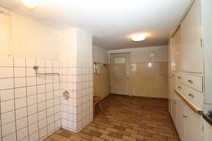 Ehem. Hofstelle - Wohnhaus mit Ökonomiegebäude in Innenstadtlage von Metzingen zu verkaufen – Reutlingen (Kreis) – Vorschaubild 8