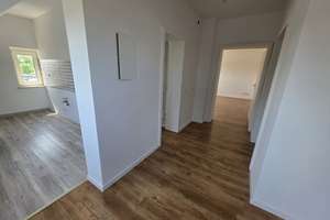 Große Dachgeschosswohnung in Schalke zu vermieten – Haldenstr. 58, 45881 Schalke, Gelsenkirchen – Vorschaubild 4