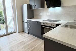 *Modern und Stilvoll* hochwertige Einbauküche und Balkon - Stellplatz mögl. – Keplerstraße 4, 39104 Altstadt, Magdeburg – Vorschaubild 2
