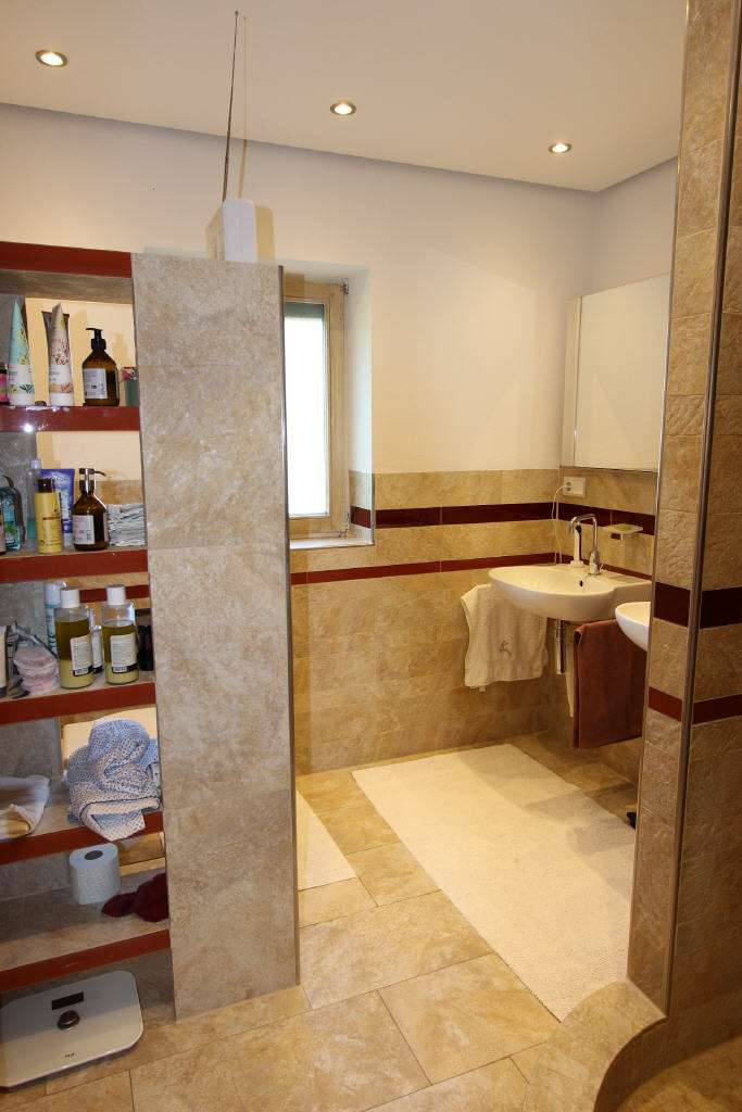 Immobilie in Waldburg - Wunderschönes Landhaus in Traumlage auf über 4.500 qm Grund mit ca. 400 qm toll ausgebauter Wo - Bild 5