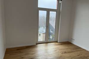 Luxuriöse 3 Zimmer Penthousewohnung im Duisburger Innenhafen mit großer sonniger Südwestterrasse – Die vollständige Adresse der Immobilie erhältst du vom Anbieter., 47051 Altstadt, Duisburg – Vorschaubild 8