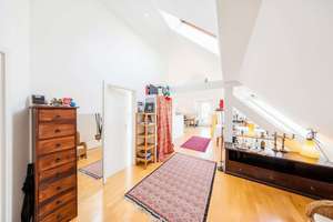 Sichere Wertanlage in München-Pasing: 2-Zimmer-Dachgeschosswohnung / Verkauf mit Nießbrauch – Die vollständige Adresse der Immobilie erhältst du vom Anbieter., 81241 Pasing, München – Vorschaubild 3