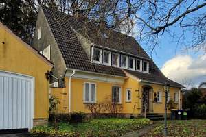 Repräsentatives Anwesen in Wuppertal-Ronsdorf – Die vollständige Adresse der Immobilie erhältst du vom Anbieter., 42369 Ronsdorf, Wuppertal – Vorschaubild 2