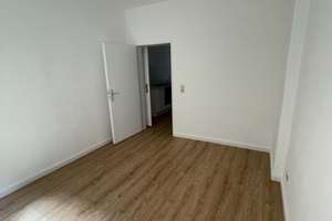 Sanierte 2 Zi.-Altbau-Whg. im Erdgeschoss (Hinterhaus) – Wrangelstr. 97 A, 20253 Hoheluft-West, Hamburg – Vorschaubild 3