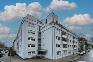 Attraktive 2-Zimmer-Wohnung mit Loggia und Balkon
- begehrte Wohnlage
- 2. Obergeschoss mit Lift – Die vollständige Adresse der Immobilie erhältst du vom Anbieter., 81379 Thalkirchen, München – Vorschaubild 1