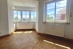 Schmuckstück in Neuhausen – heller 3-Zimmer-Traum mit Erker, Stuck & Weitblick ·- provisionsfrei