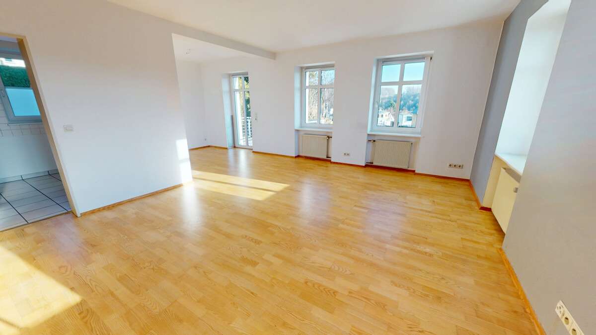 Immobilie in Balve - VR IMMO: Aus Gaststätte wird Wohnhaus – Solides Zweifamilienhaus nach kompletter Sanierung. - Bild 5