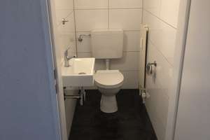 Wohnen mit Charakter: 3-Zimmer-Wohnung in Karlsruhe-Daxlanden – Rheinhafenstr. 86, 76189 Daxlanden, Karlsruhe – Vorschaubild 3