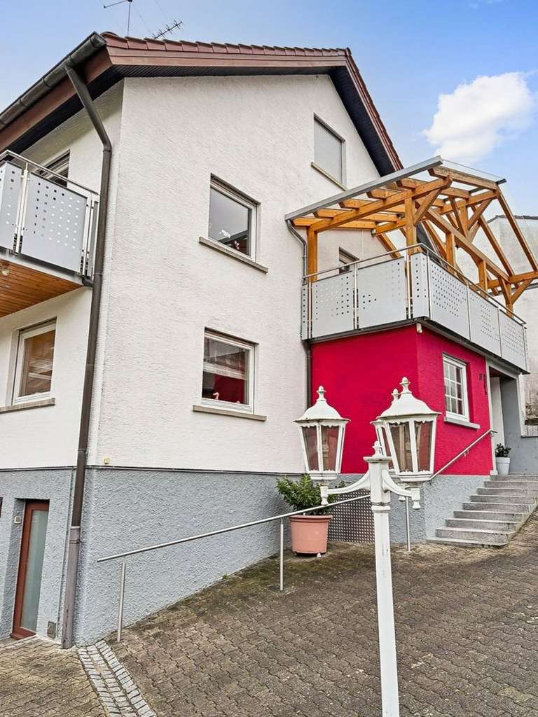 Immobilie in Bühlertal - Viel Platz für Generationen – Haus im idyllischen Bühlertal - Bild 2