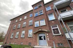 Moderner Grundriss mit geräumiger Wohnküche und Balkon