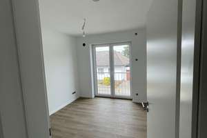 Attraktive 3 Zimmer Wohnung im 1.OG mit Dachterasse in Kempen, St.Hubert – Die vollständige Adresse der Immobilie erhältst du vom Anbieter., 47906 Kempen – Vorschaubild 6